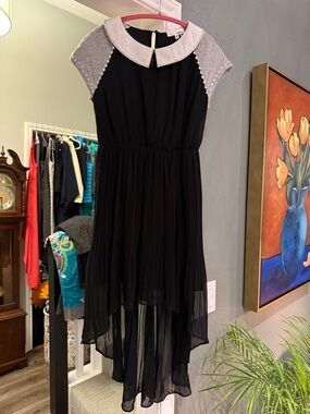 Black High-Low Dress with Contrast Collar